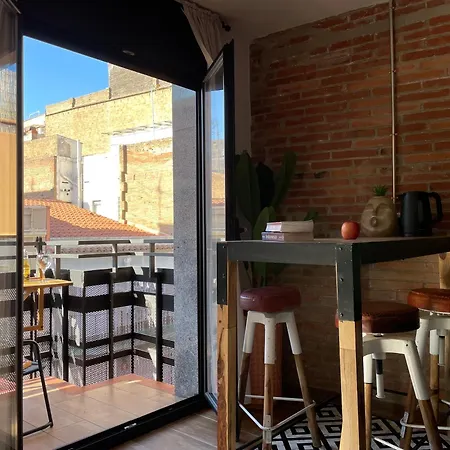 A 15 Min De Ramblas En Metro Apartment